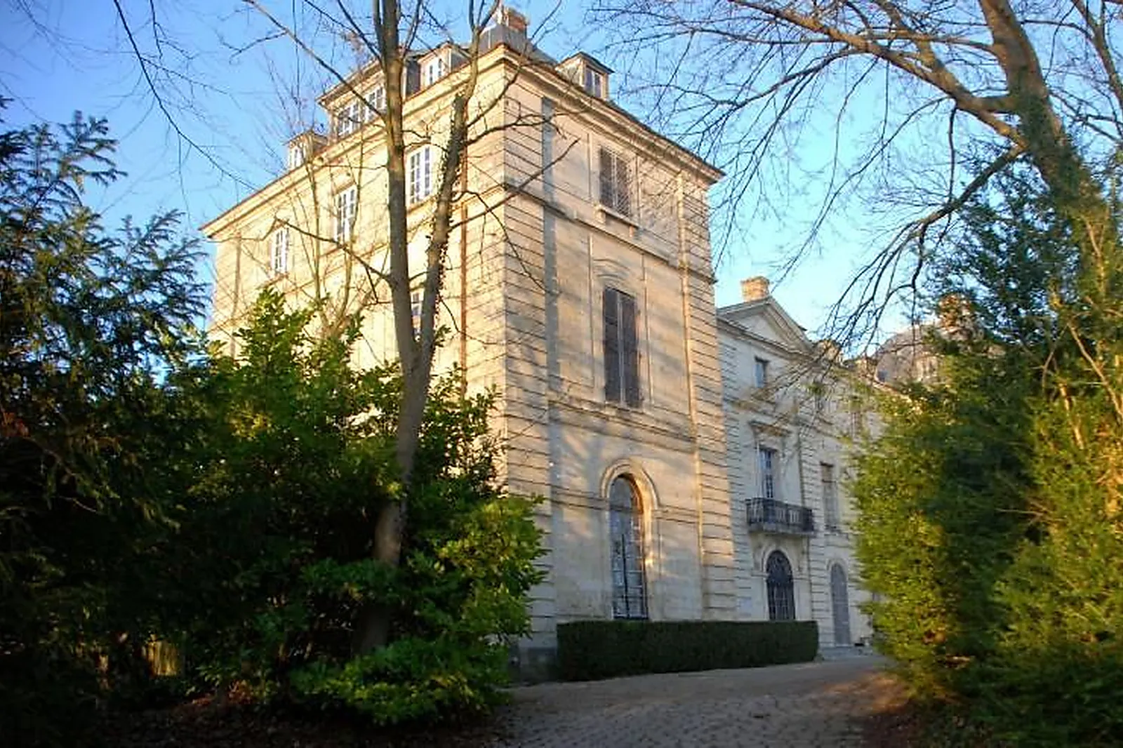 Lieux événementiels, CHÂTEAU DE MONTGOBERT