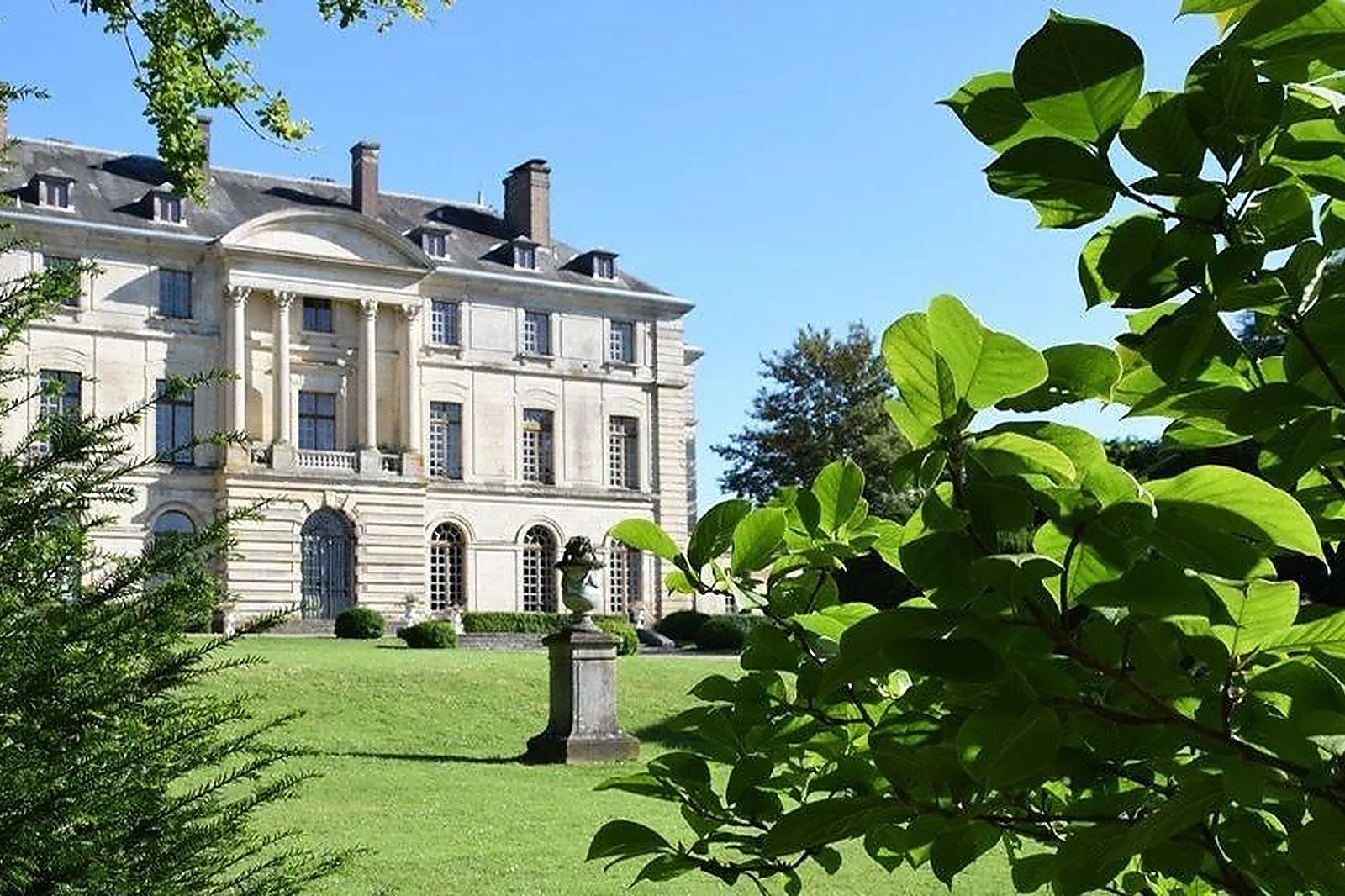 Lieux événementiels, CHÂTEAU DE MONTGOBERT