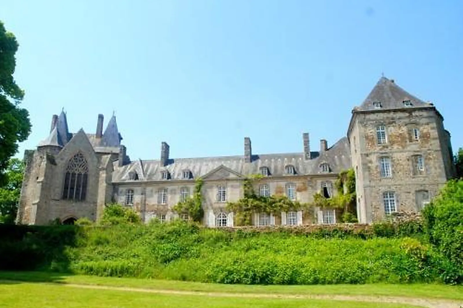 Lieux événementiels, CHÂTEAU DE MONTMURAN
