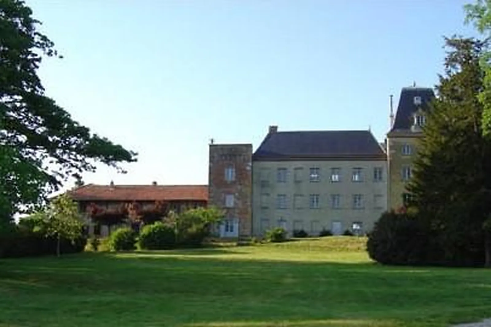 Lieux événementiels, CHÂTEAU DE MONTRIBLOUD