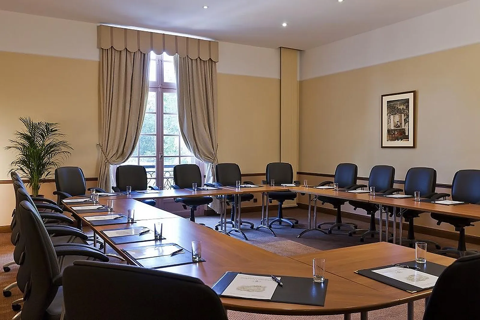 Lieux événementiels, CHÂTEAU DE MONTVILLARGENNE