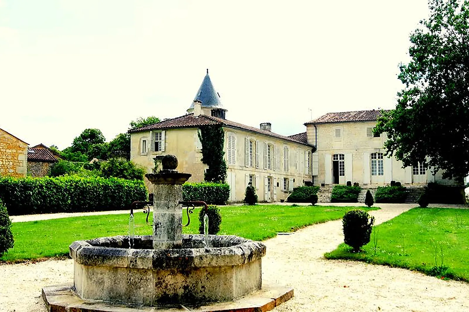 Lieux événementiels, CHÂTEAU DE MOUILLEPIED