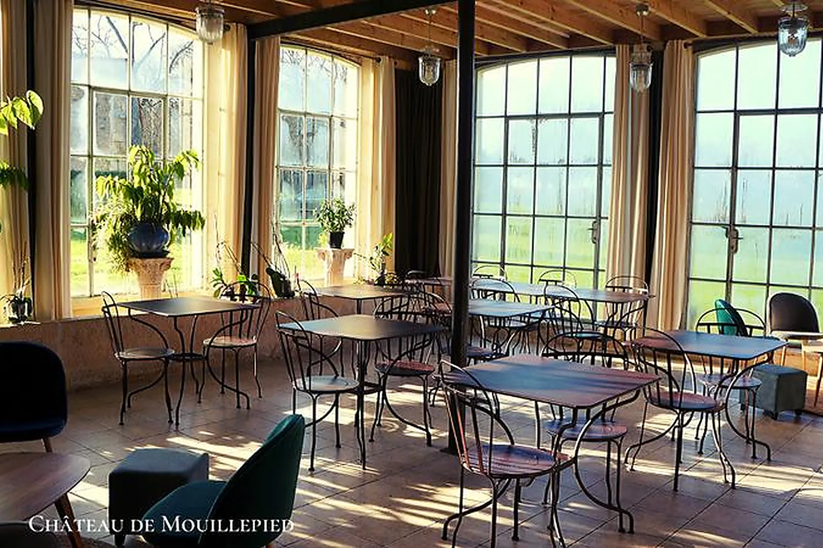 Lieux événementiels, CHÂTEAU DE MOUILLEPIED