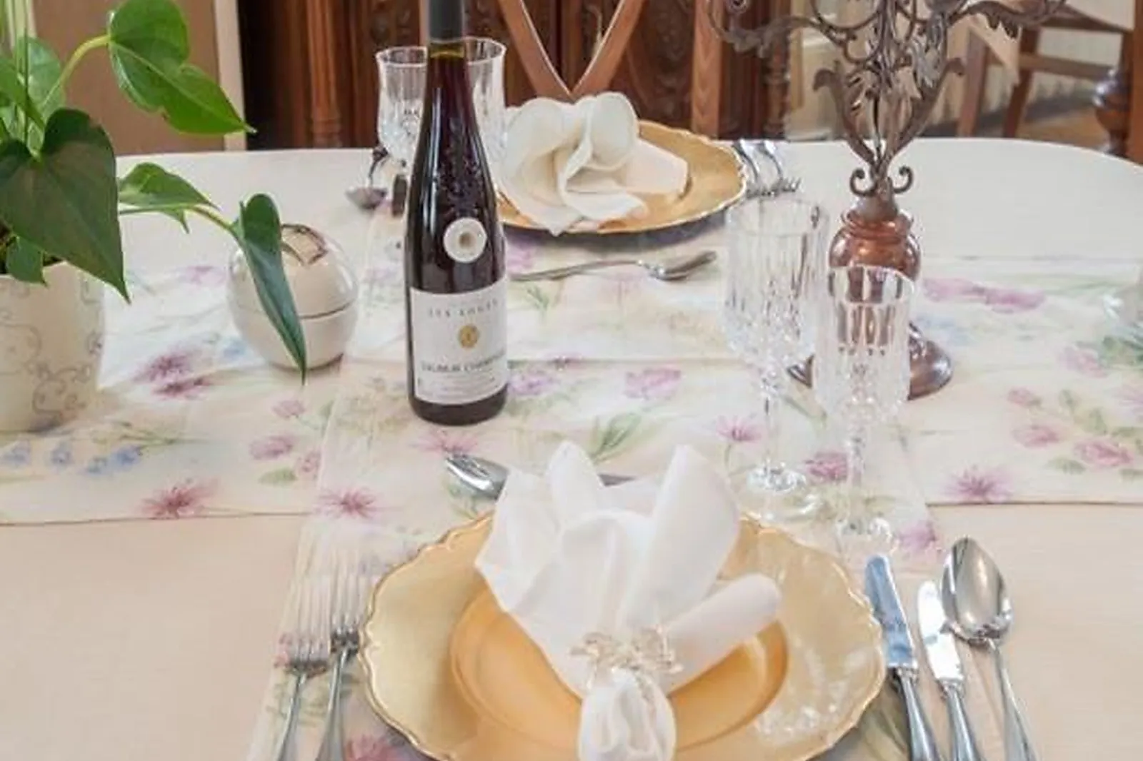 Lieux événementiels, CHATEAU DE MOULIN LE COMTE