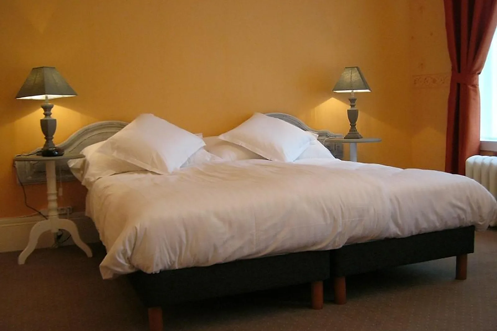 Lieux événementiels, CHATEAU DE MOULIN LE COMTE