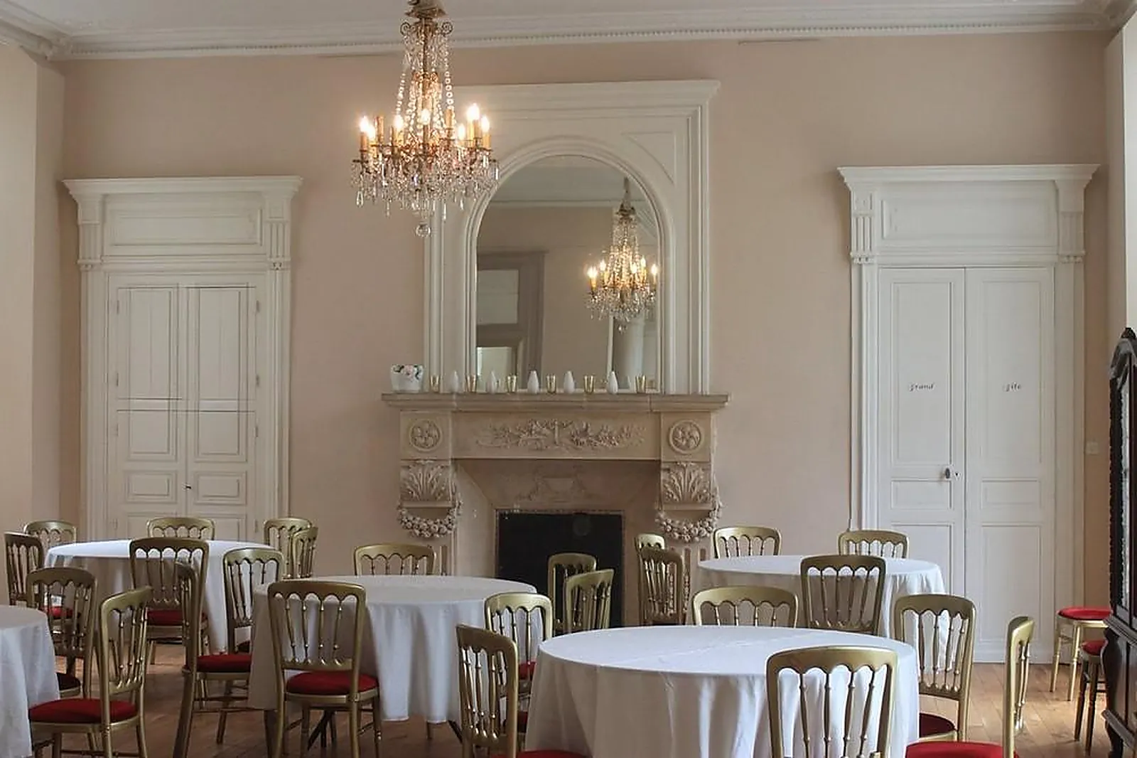 Lieux événementiels, CHÂTEAU DE PERCEY