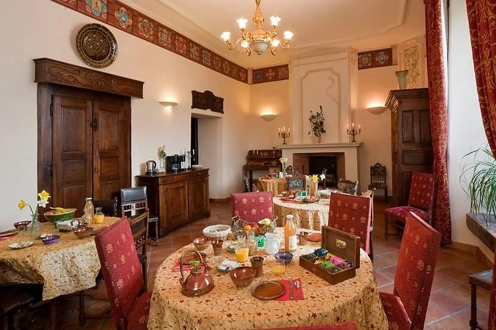 Lieux événementiels, CHÂTEAU DE PICOMTAL