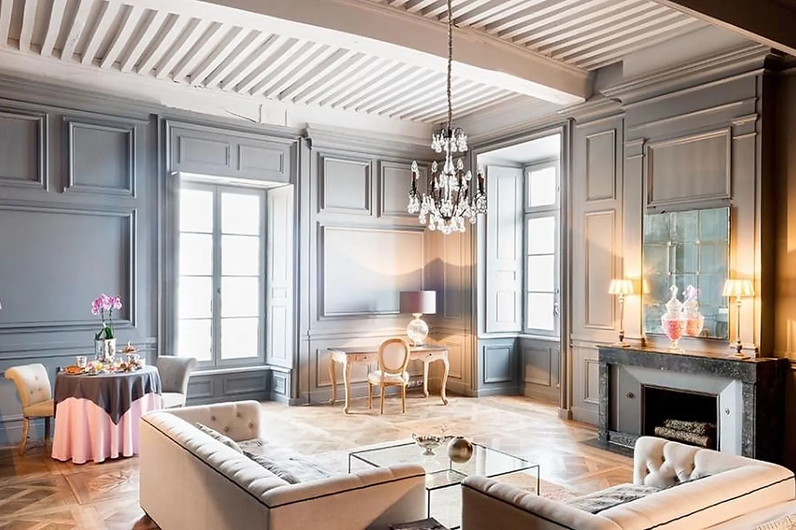 Lieux événementiels, CHÂTEAU DE PIERRECLOS