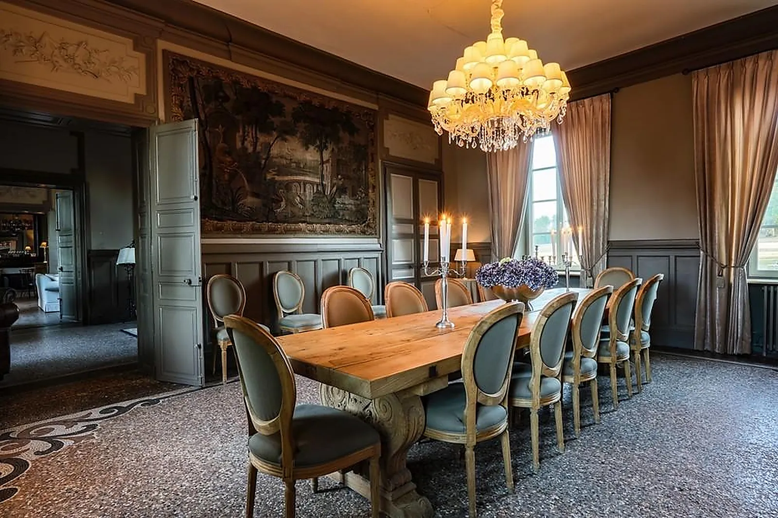 Lieux événementiels, CHÂTEAU DE PLANCHEVIENNE