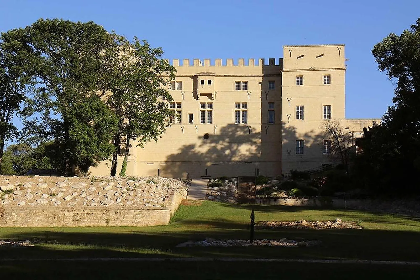 Lieux événementiels, CHÂTEAU DE PONDRES