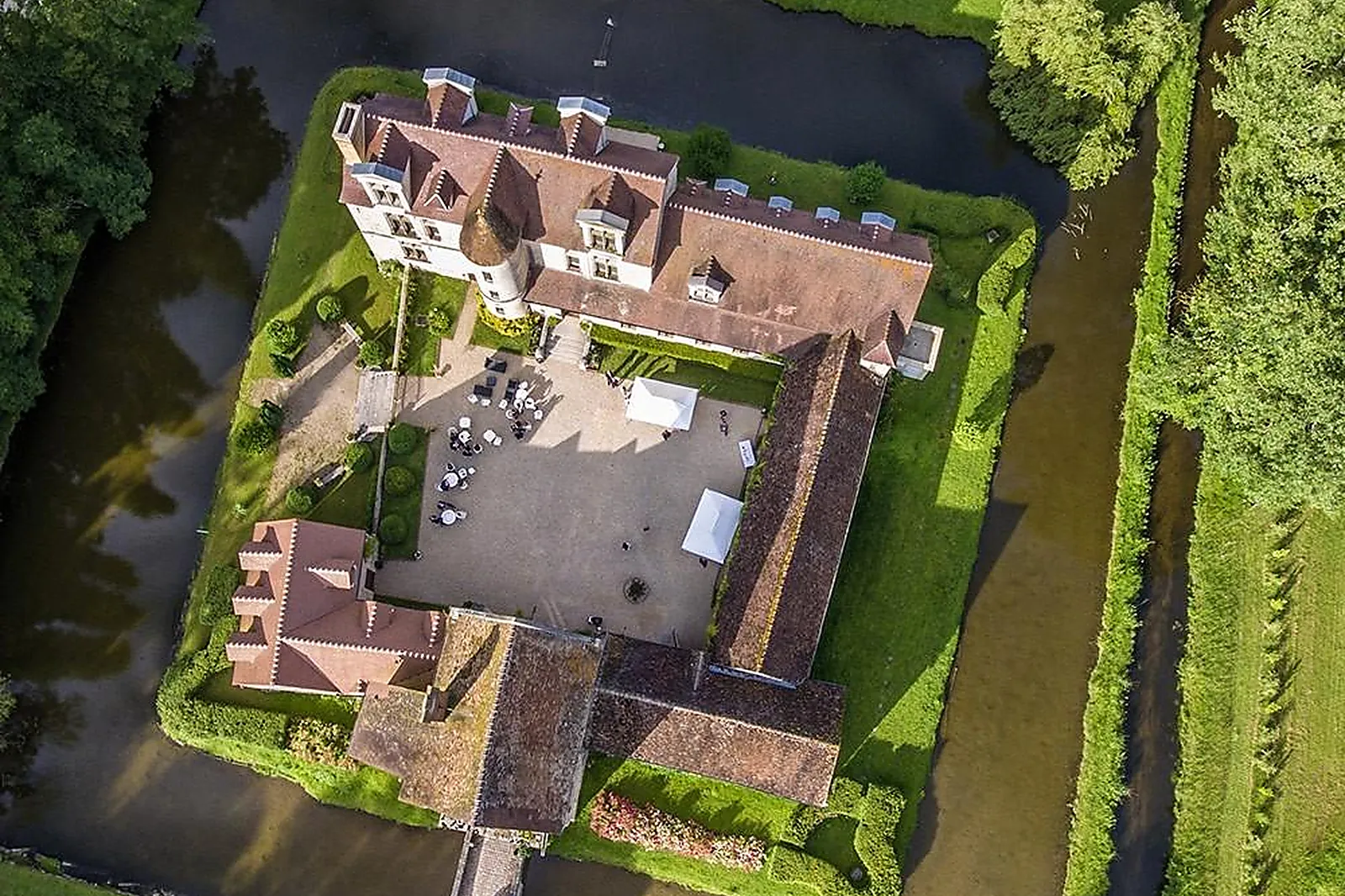 Lieux événementiels, CHÂTEAU DE PONTARMÉ