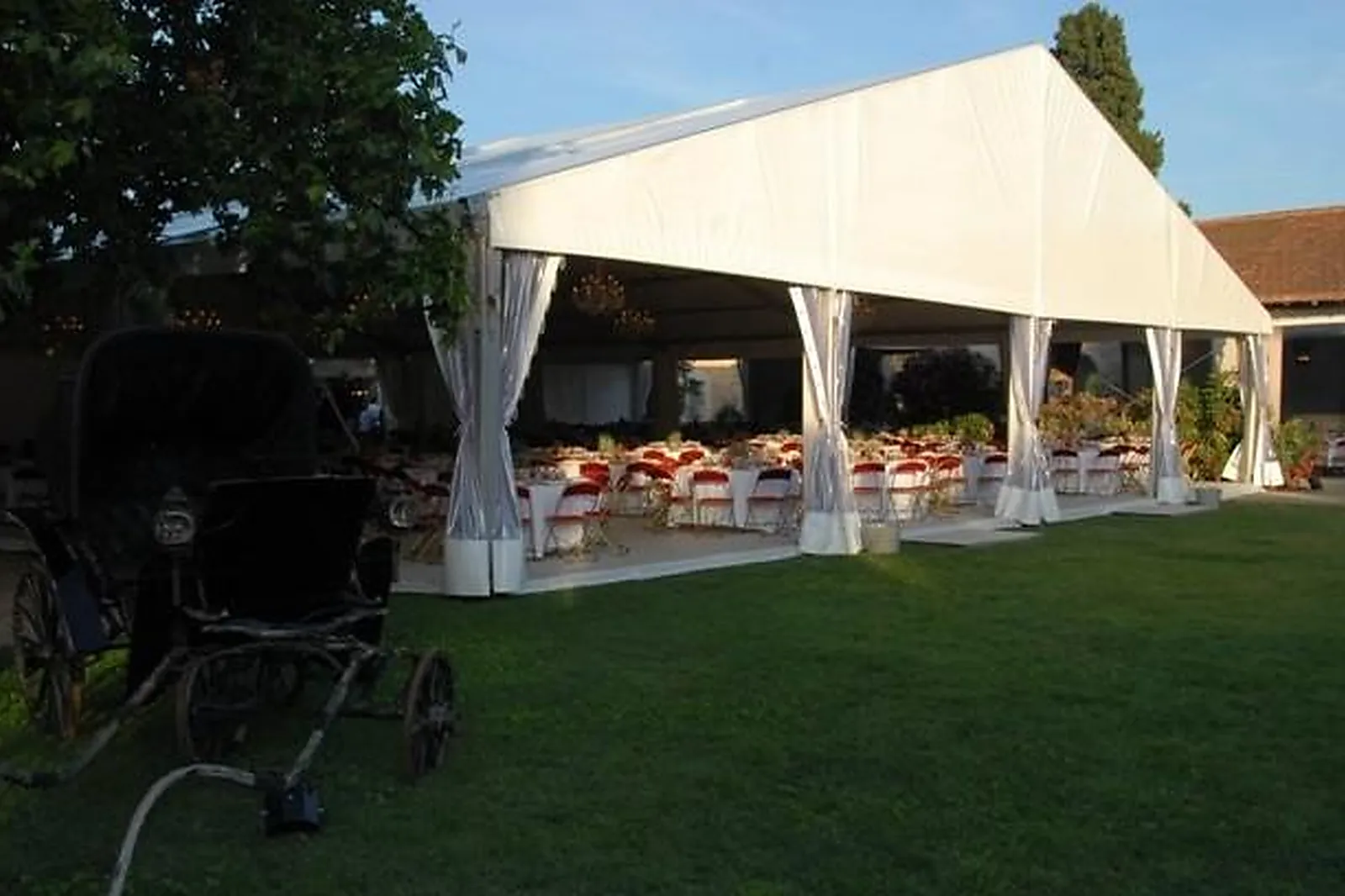 Lieux événementiels, CHÂTEAU DE POUGET