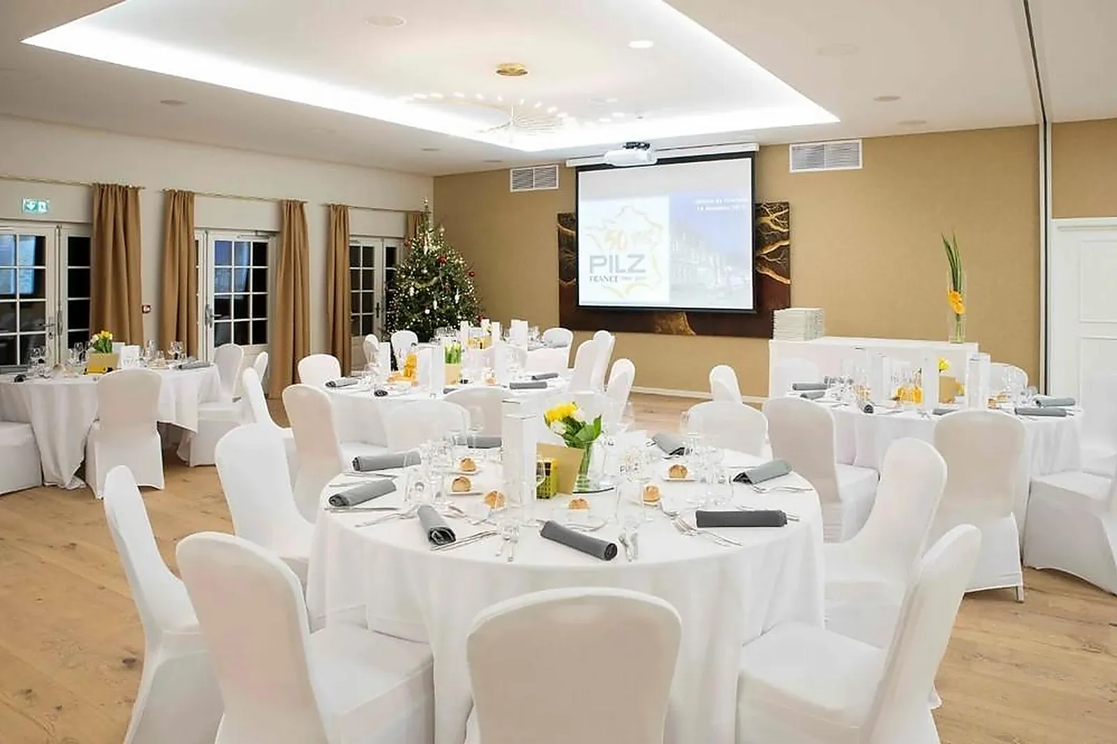 Lieux événementiels, CHÂTEAU DE POURTALÈS