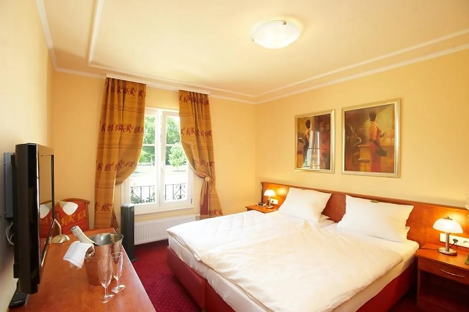 Lieux événementiels, CHÂTEAU DE POURTALÈS