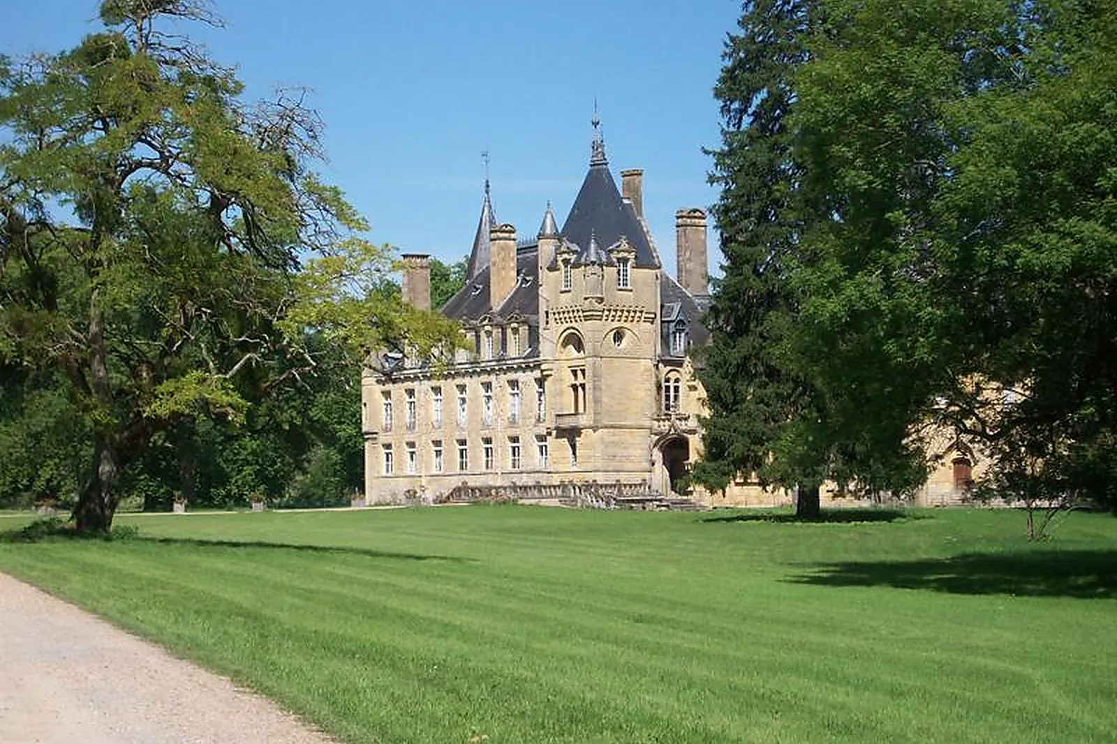 Lieux événementiels, CHATEAU DE PRYE