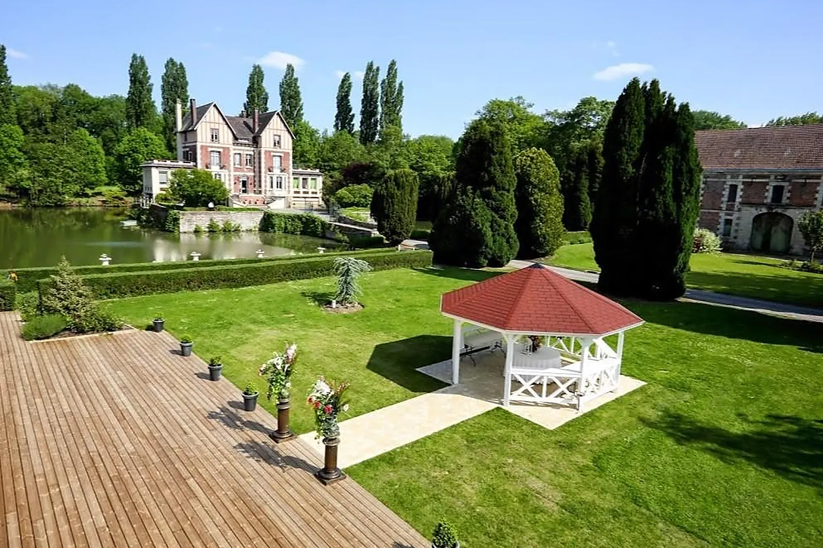 Lieux événementiels, CHÂTEAU DE QUESMY