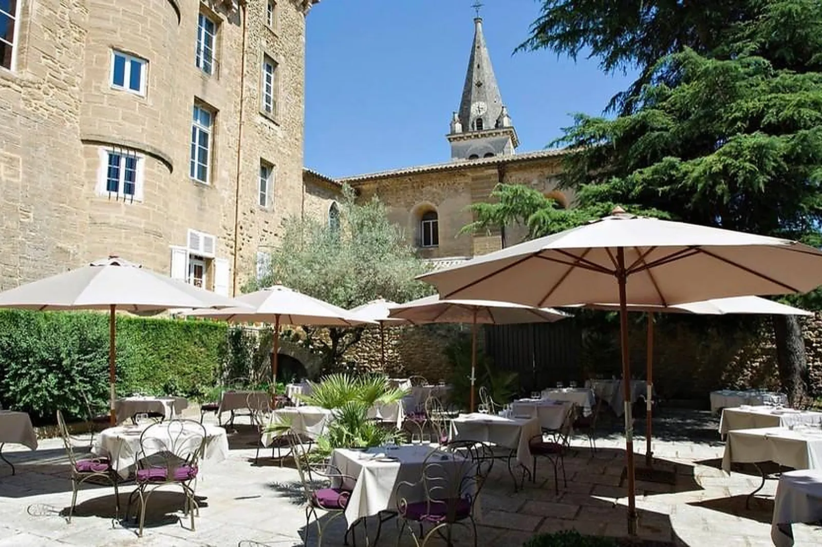 Lieux événementiels, CHATEAU DE ROCHEGUDE