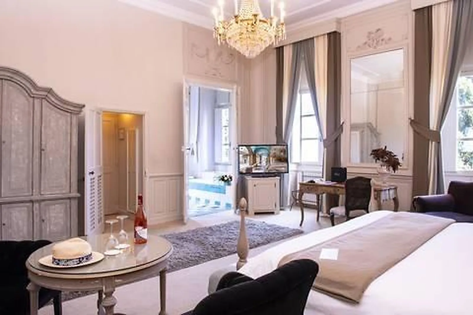 Lieux événementiels, CHATEAU DE ROCHEGUDE