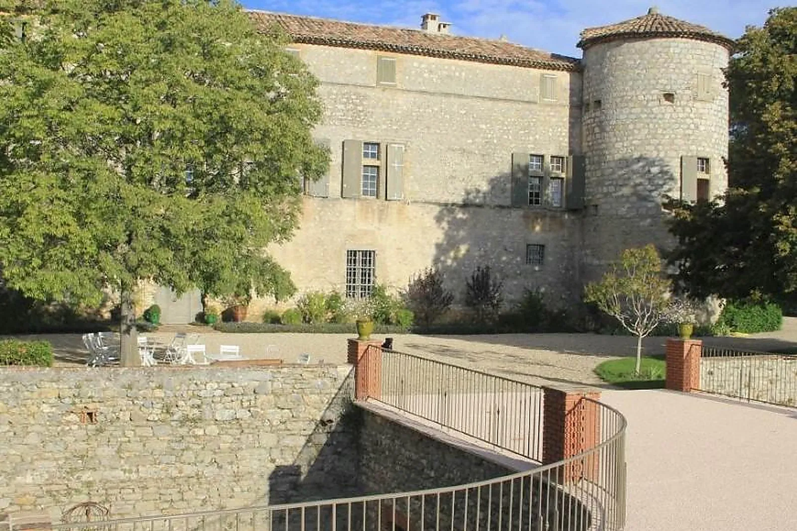 Lieux événementiels, CHÂTEAU DE ROUSSON