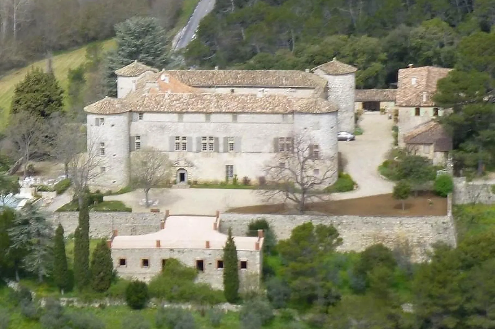 Lieux événementiels, CHÂTEAU DE ROUSSON