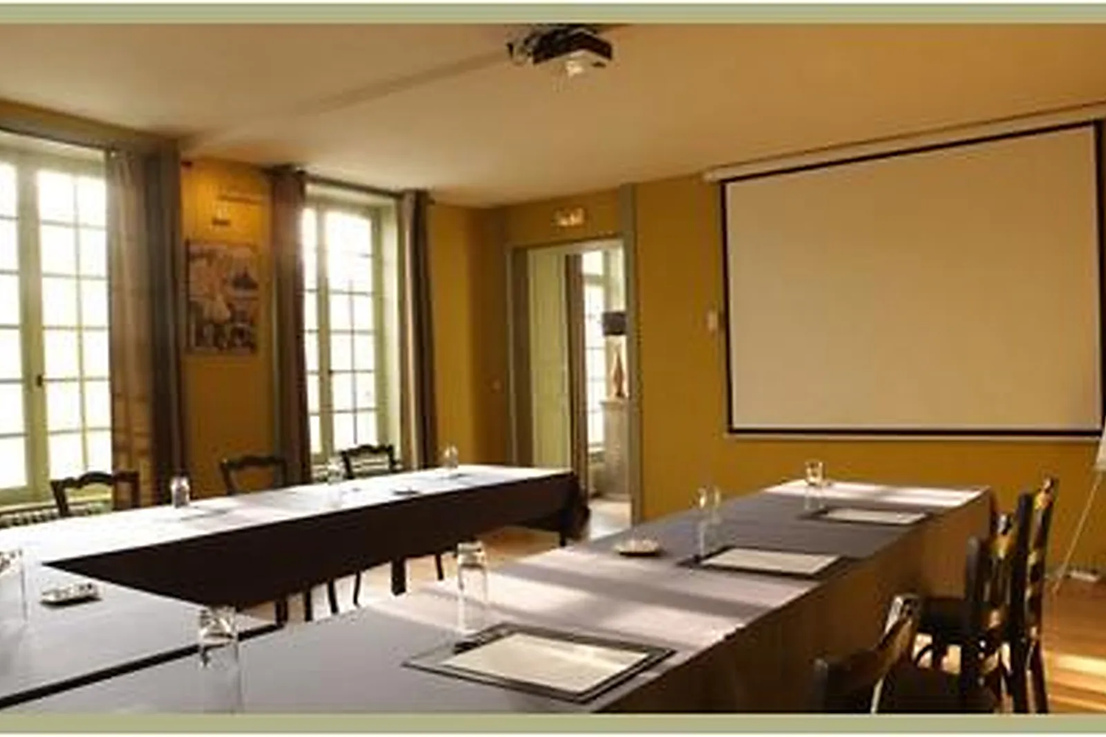 Lieux événementiels, CHÂTEAU DE SAINT PATERNE