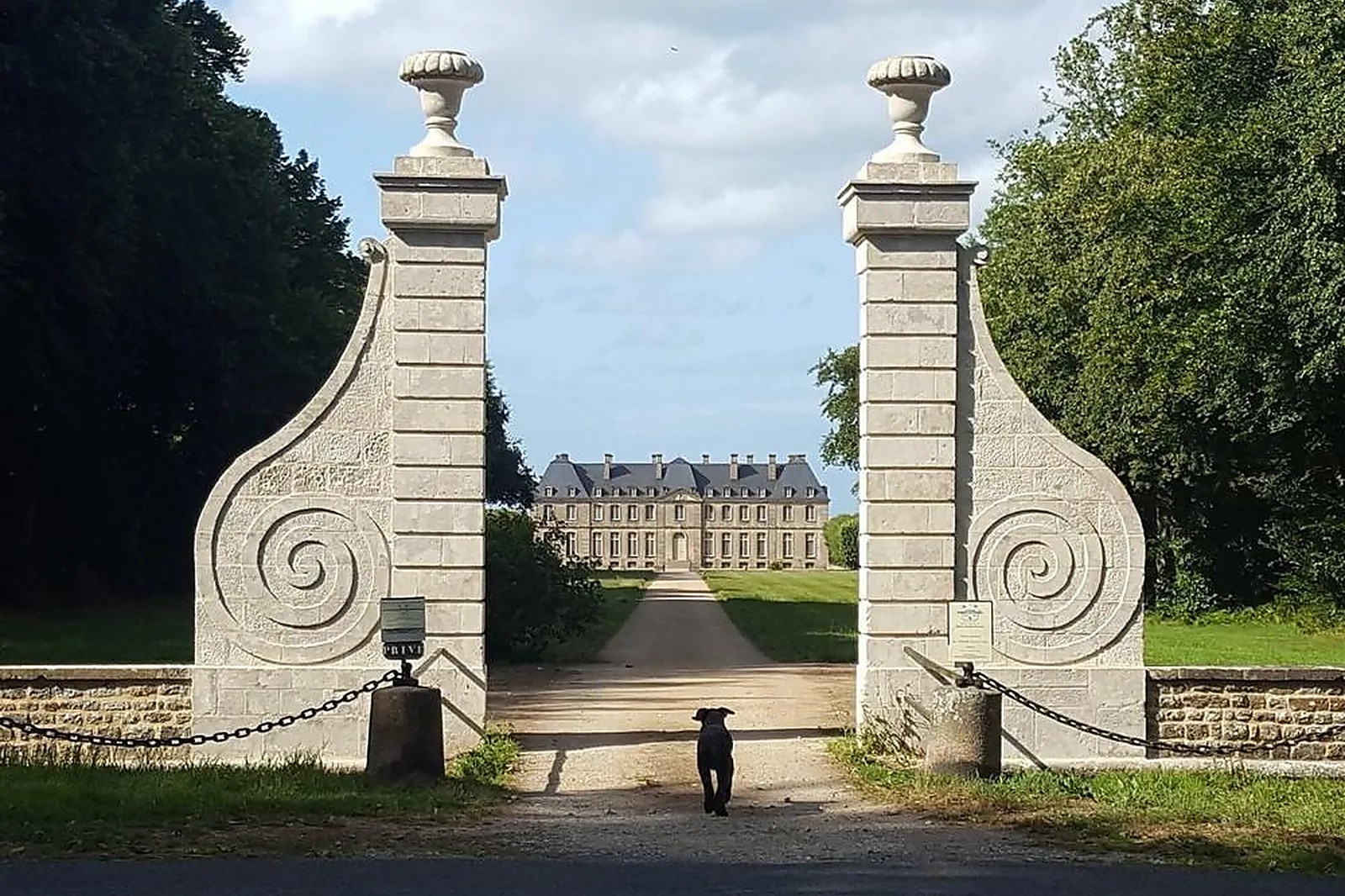 Lieux événementiels, CHÂTEAU DE SAINT PIERRE EGLISE