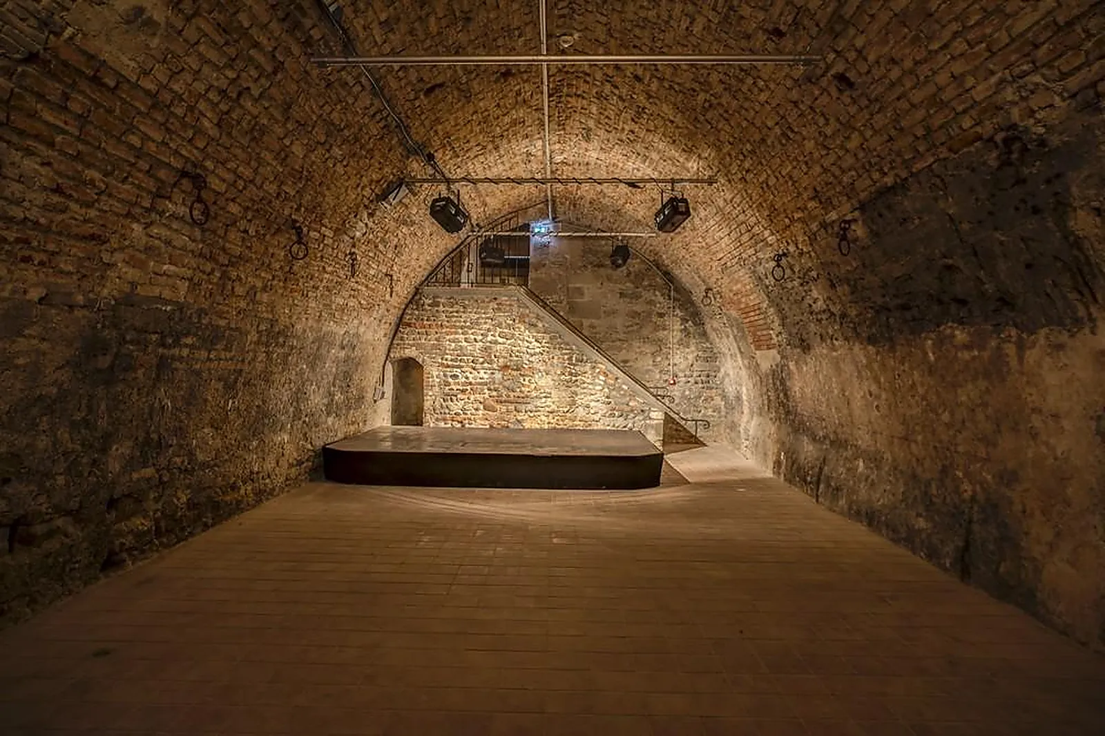 Lieux événementiels, CHATEAU DE SAINT PRIEST