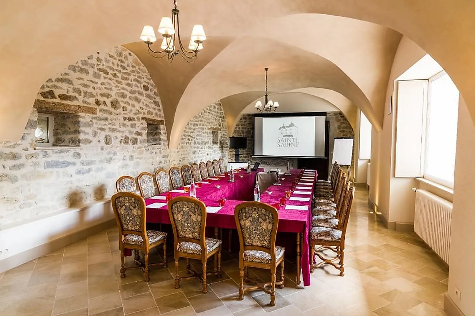 Lieux événementiels, CHATEAU DE SAINTE SABINE