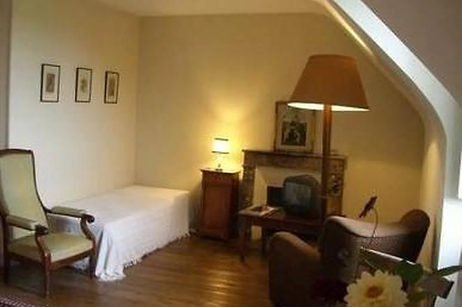 Lieux événementiels, CHÂTEAU DE SALLES