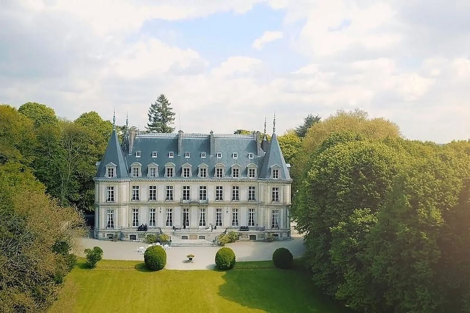 Lieux événementiels, CHÂTEAU DE SANTENY