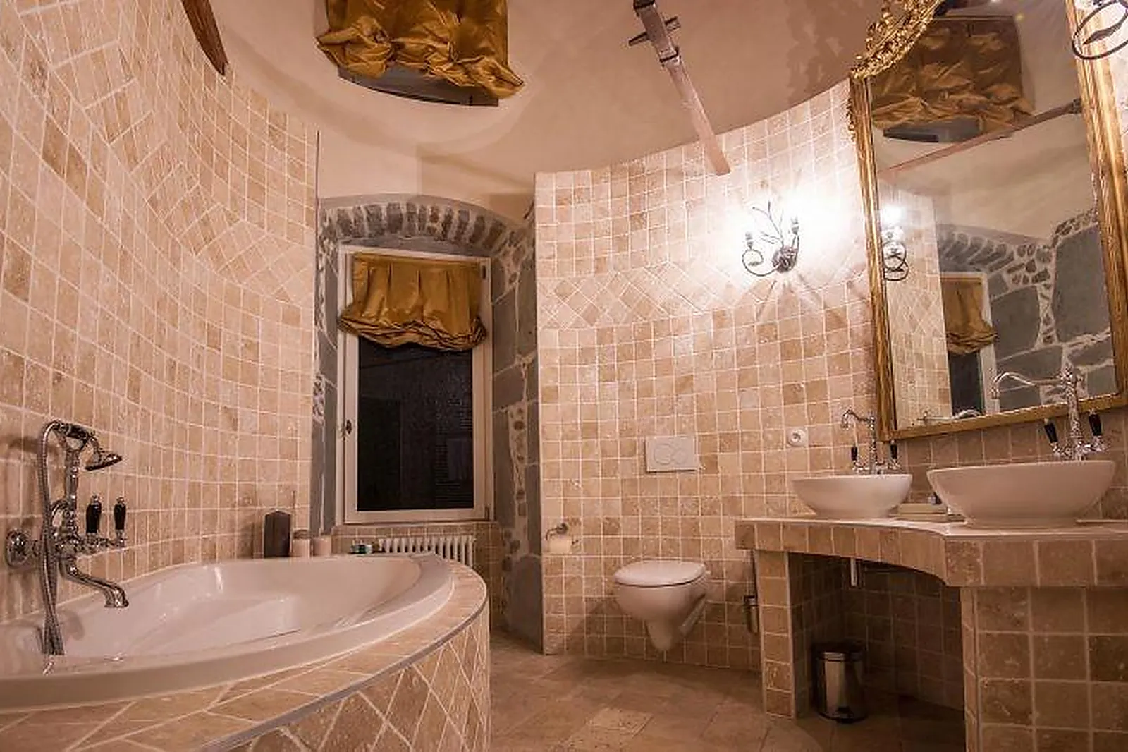 Lieux événementiels, CHÂTEAU DE SERVOLEX