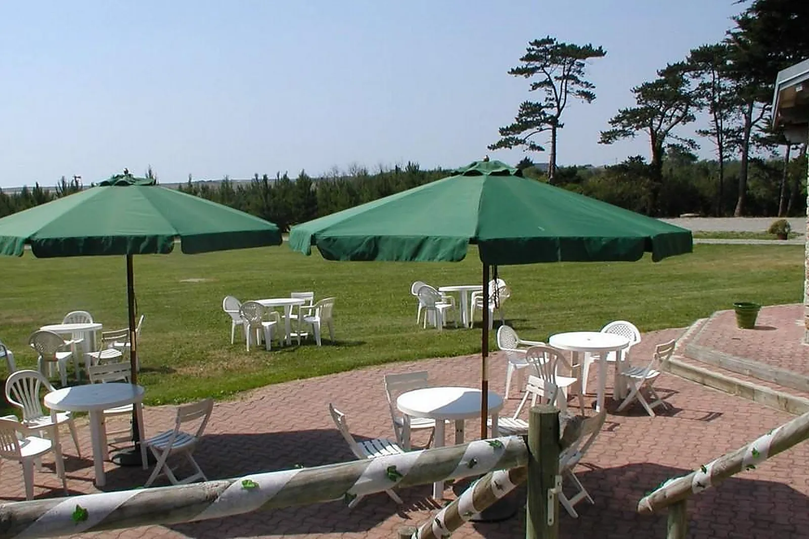 Lieux événementiels, CHÂTEAU DE SURVILLE