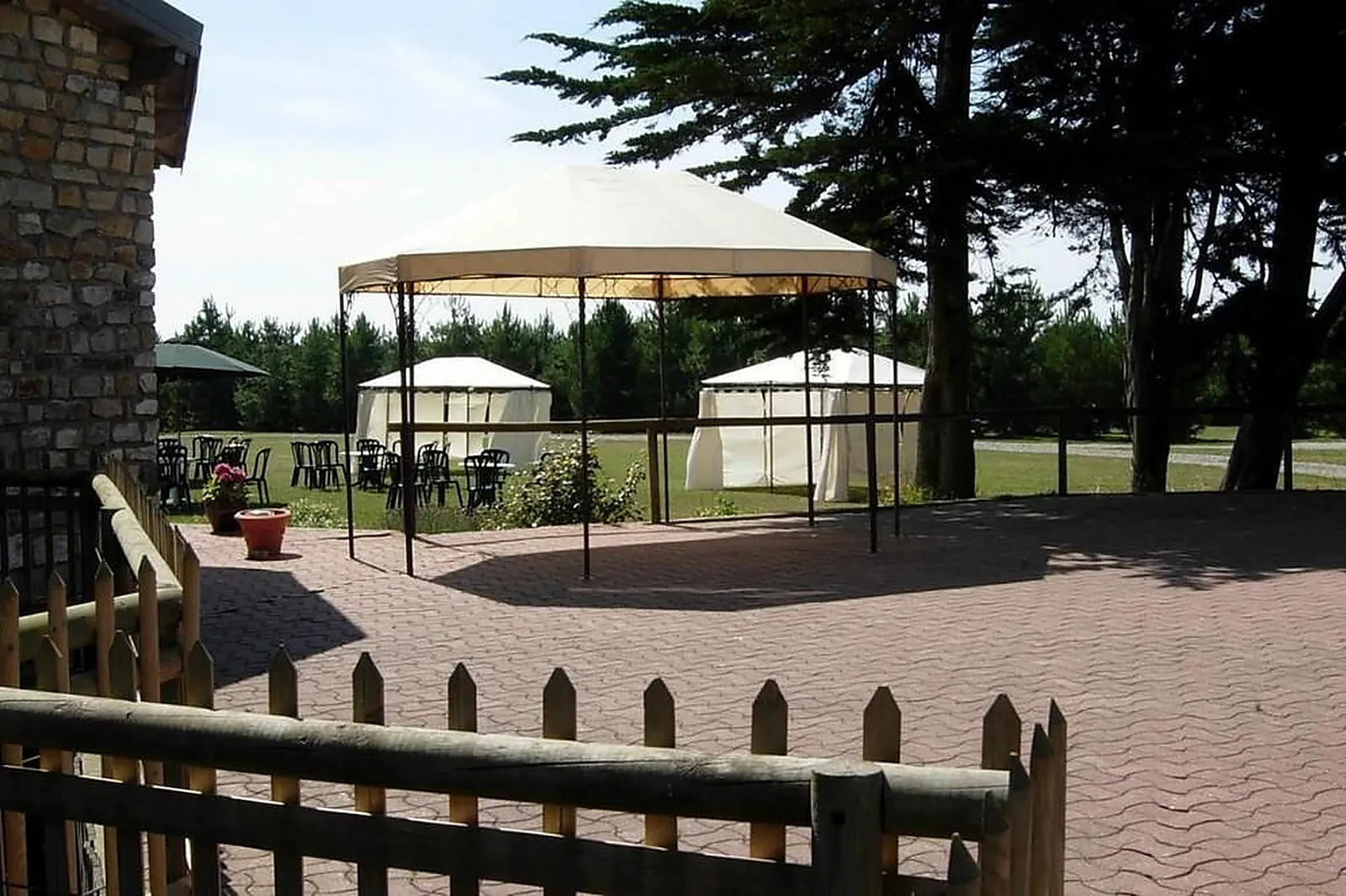 Lieux événementiels, CHÂTEAU DE SURVILLE