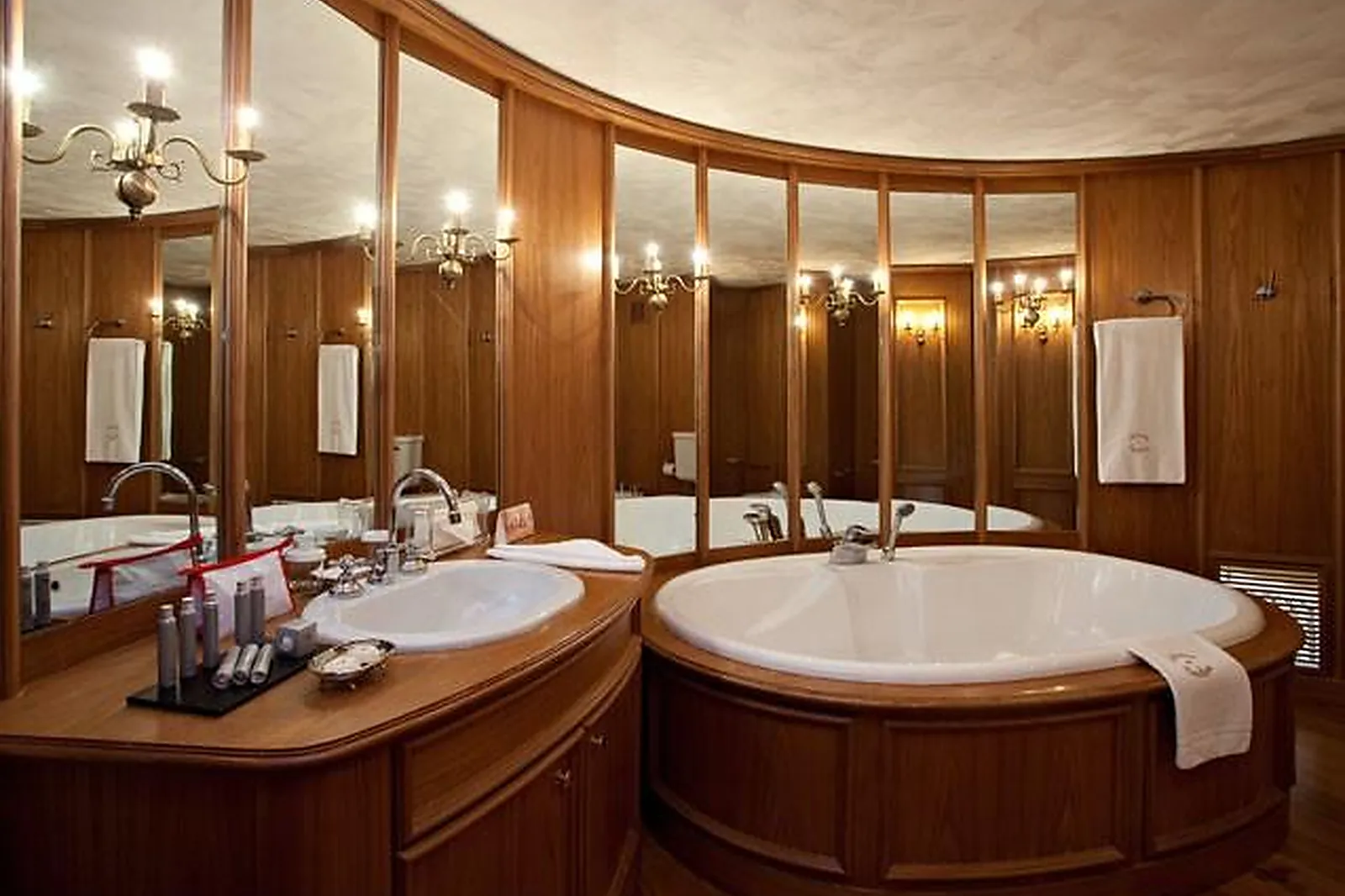 Lieux événementiels, CHATEAU DE TAULANE