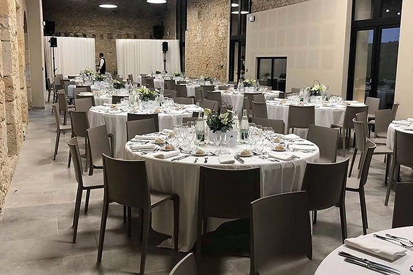 Lieux événementiels, CHÂTEAU DE TAUZIES