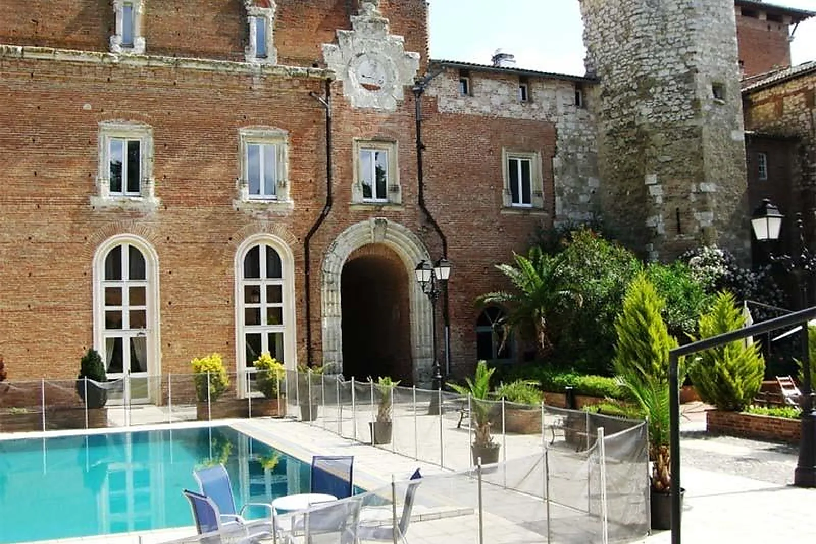Lieux événementiels, CHÂTEAU DE TERRIDES