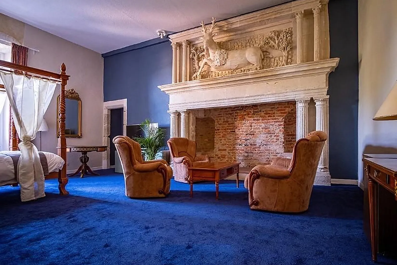 Lieux événementiels, CHÂTEAU DE TERRIDES