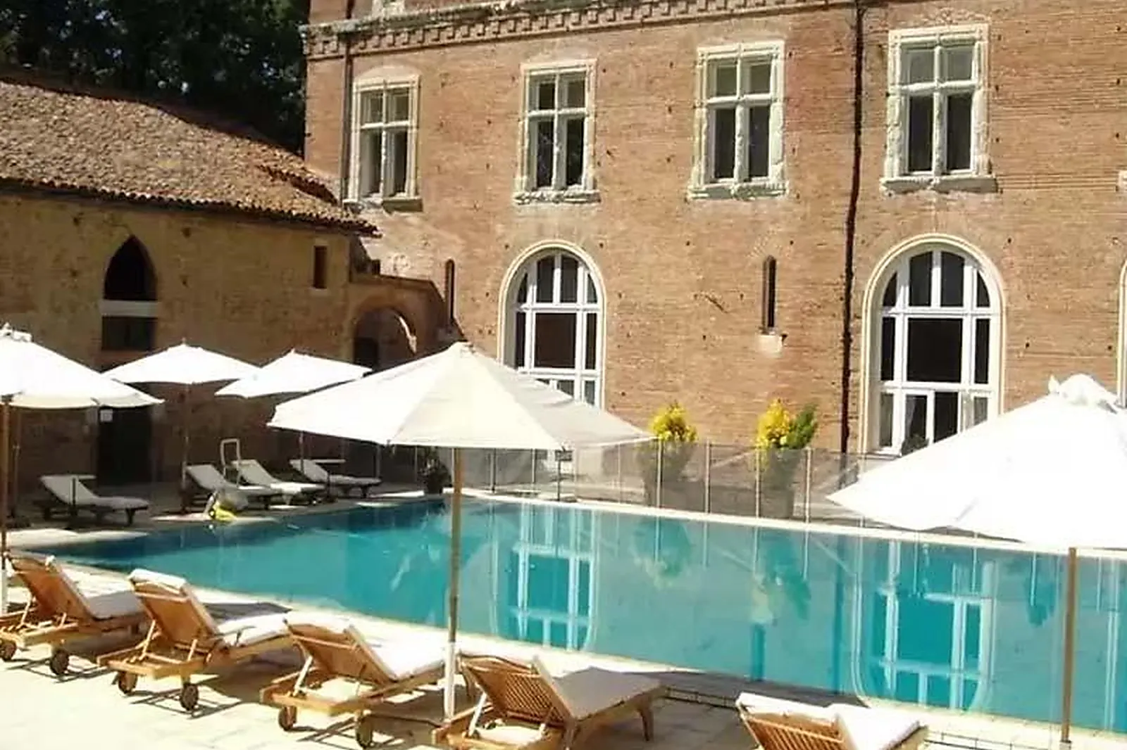 Lieux événementiels, CHÂTEAU DE TERRIDES