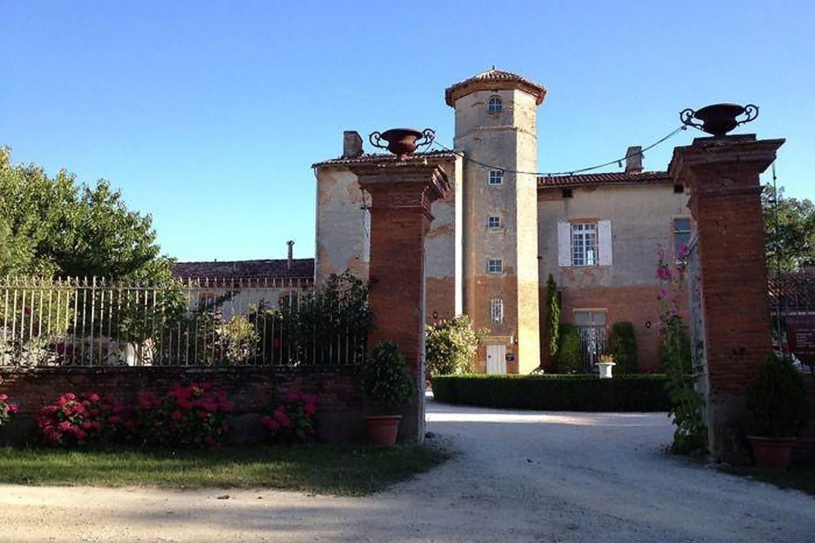 Lieux événementiels, CHÂTEAU DE THÉGRA