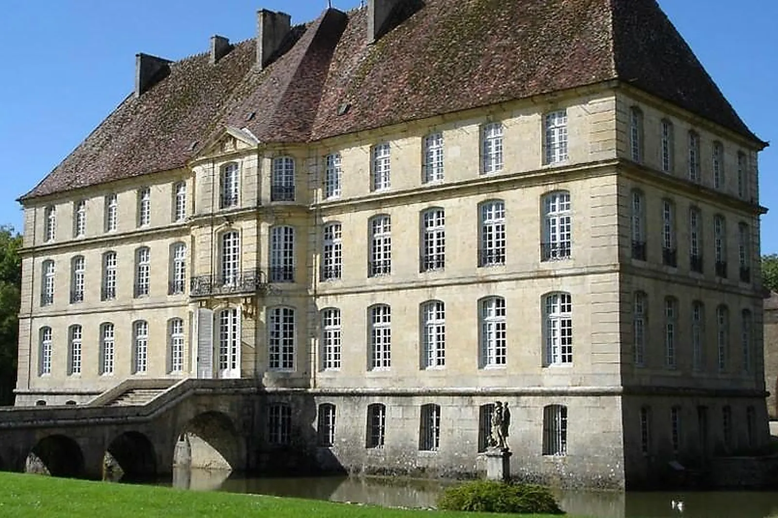 Lieux événementiels, CHÂTEAU DE THENISSEY