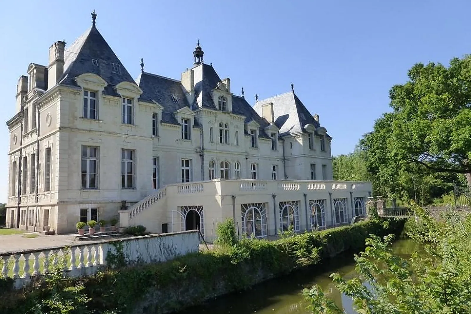 Lieux événementiels, CHÂTEAU DE VAIR