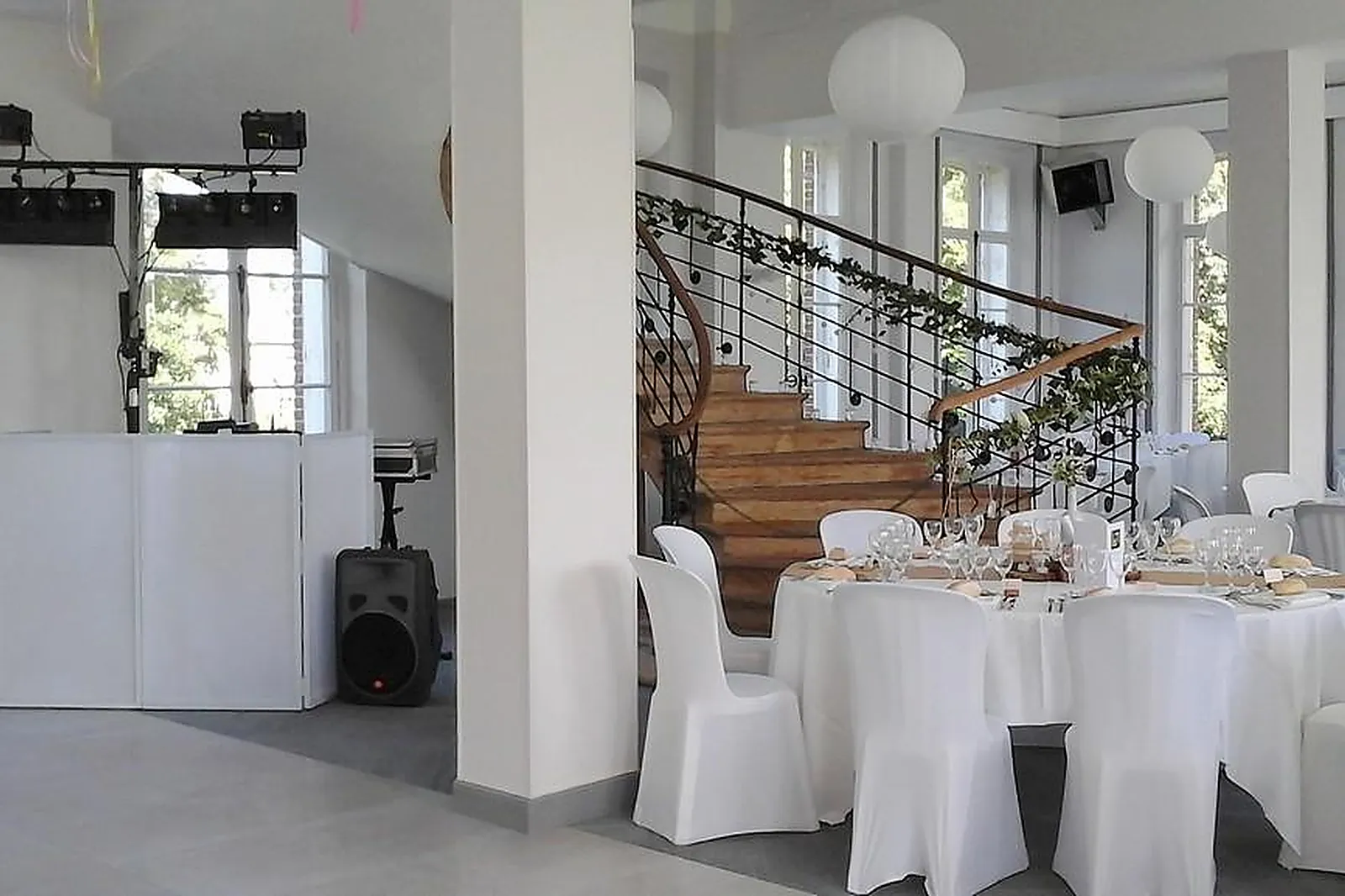 Lieux événementiels, CHÂTEAU DE VARENGEVILLE