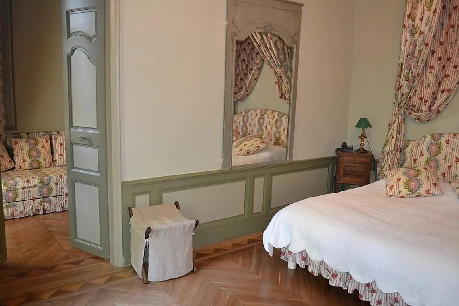 Lieux événementiels, CHÂTEAU DE VARENNES