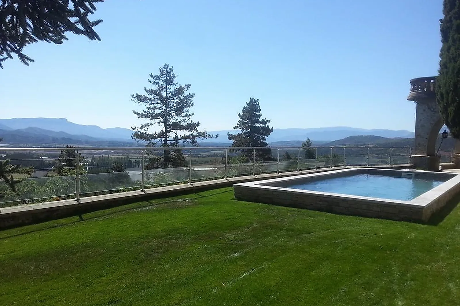 Lieux événementiels, CHÂTEAU DE VENTAVON