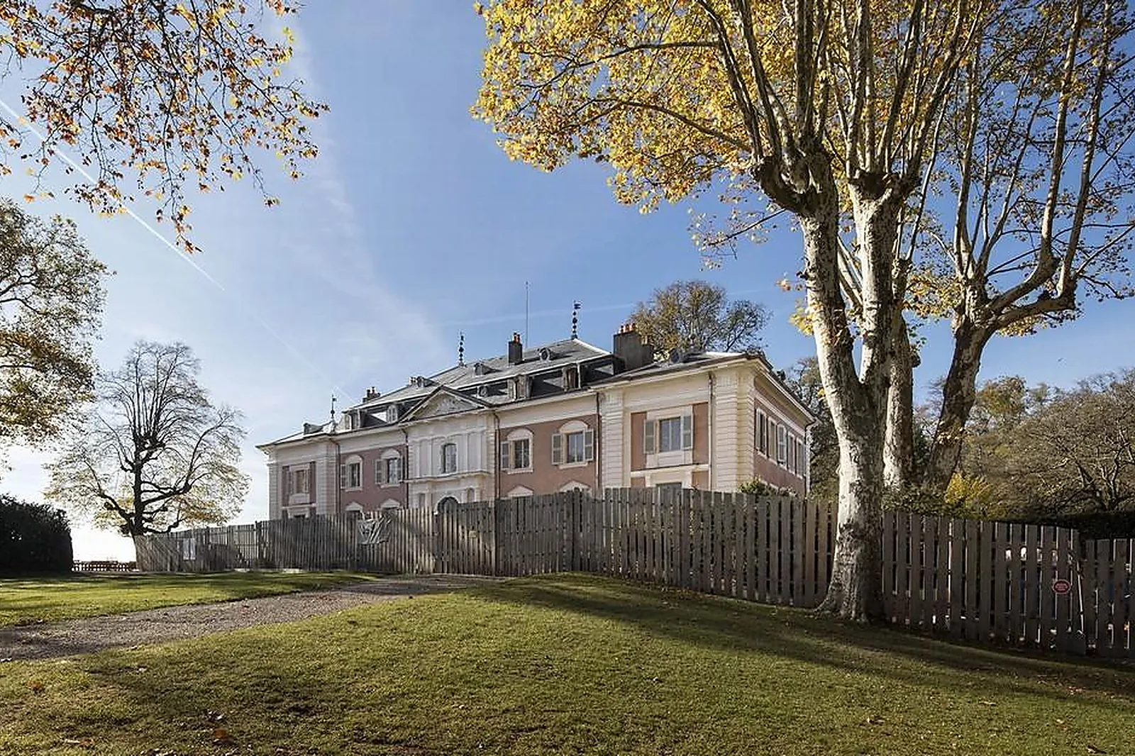 Lieux événementiels, CHÂTEAU DE VOLTAIRE