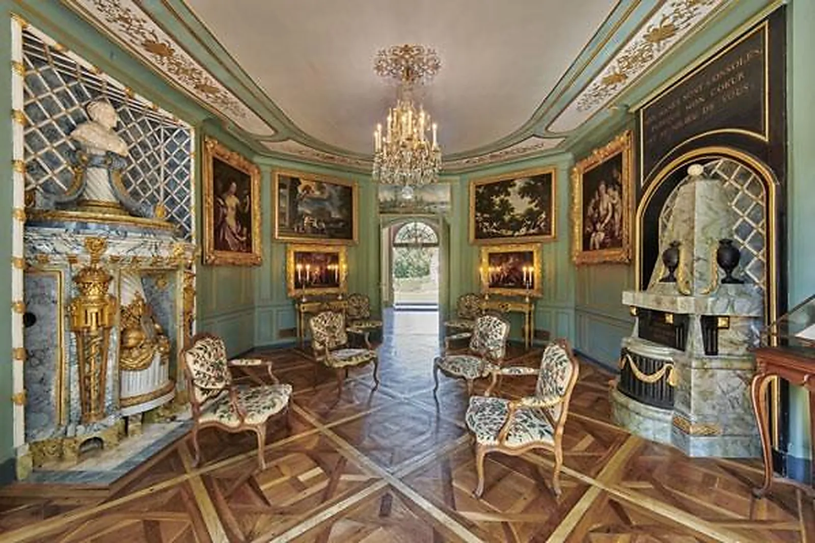 Lieux événementiels, CHÂTEAU DE VOLTAIRE