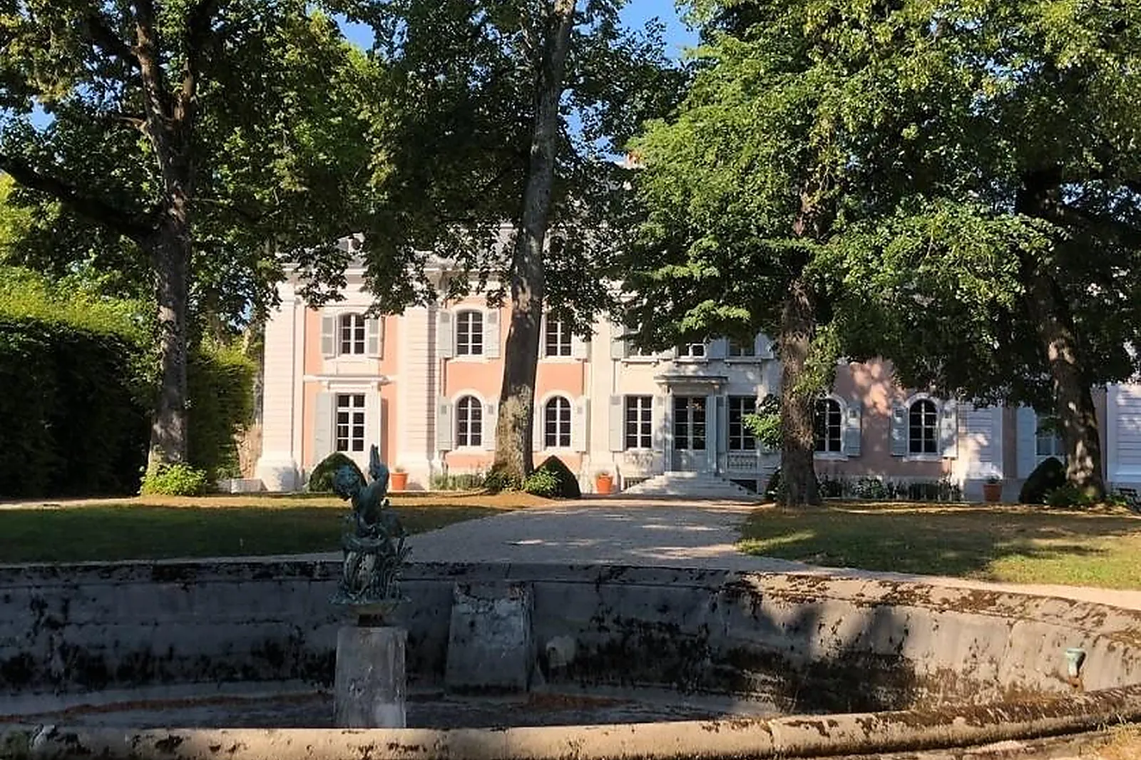 Lieux événementiels, CHÂTEAU DE VOLTAIRE