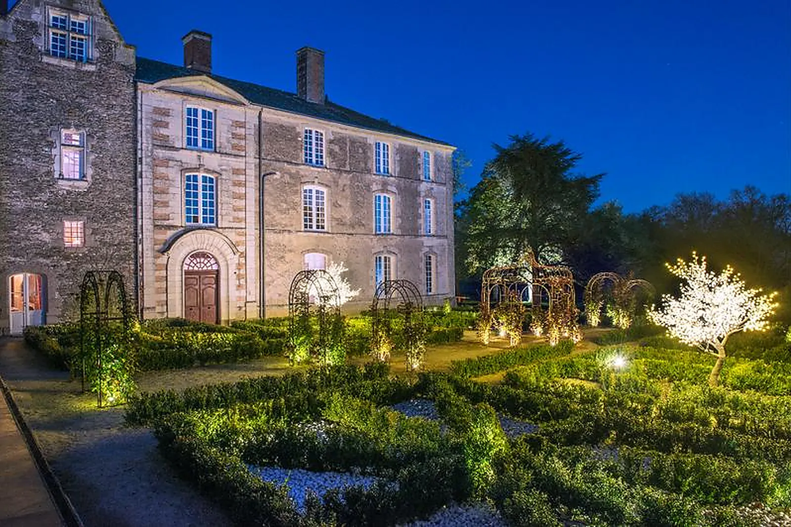 Lieux événementiels, CHÂTEAU DE LL&RSQUO;EPINAY