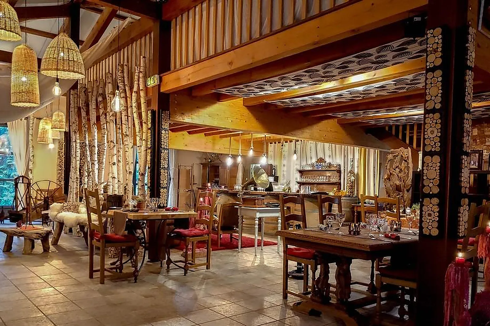 Lieux événementiels, CHÂTEAU DE L'HOSTE