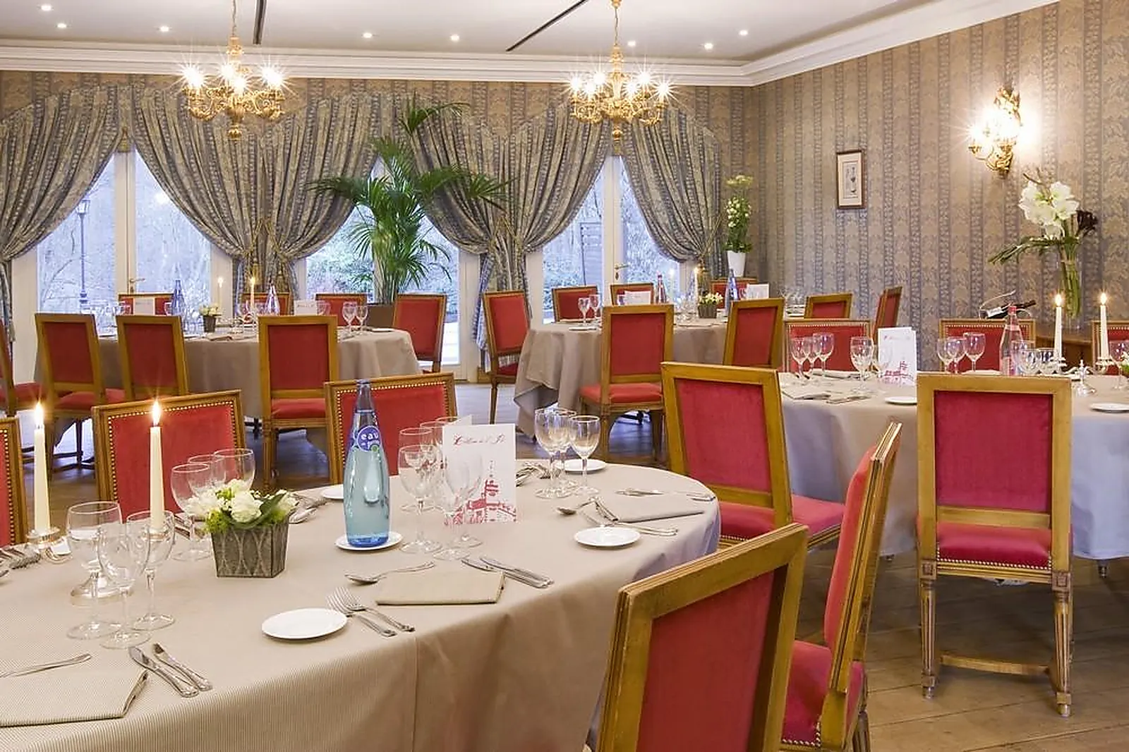 Lieux événementiels, CHÂTEAU DE LL&RSQUO;ILE